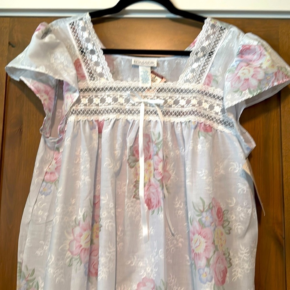 NWT Komar VTG Floral Nightgown Womens M Pink Rose Lace Cotton blend Romantic